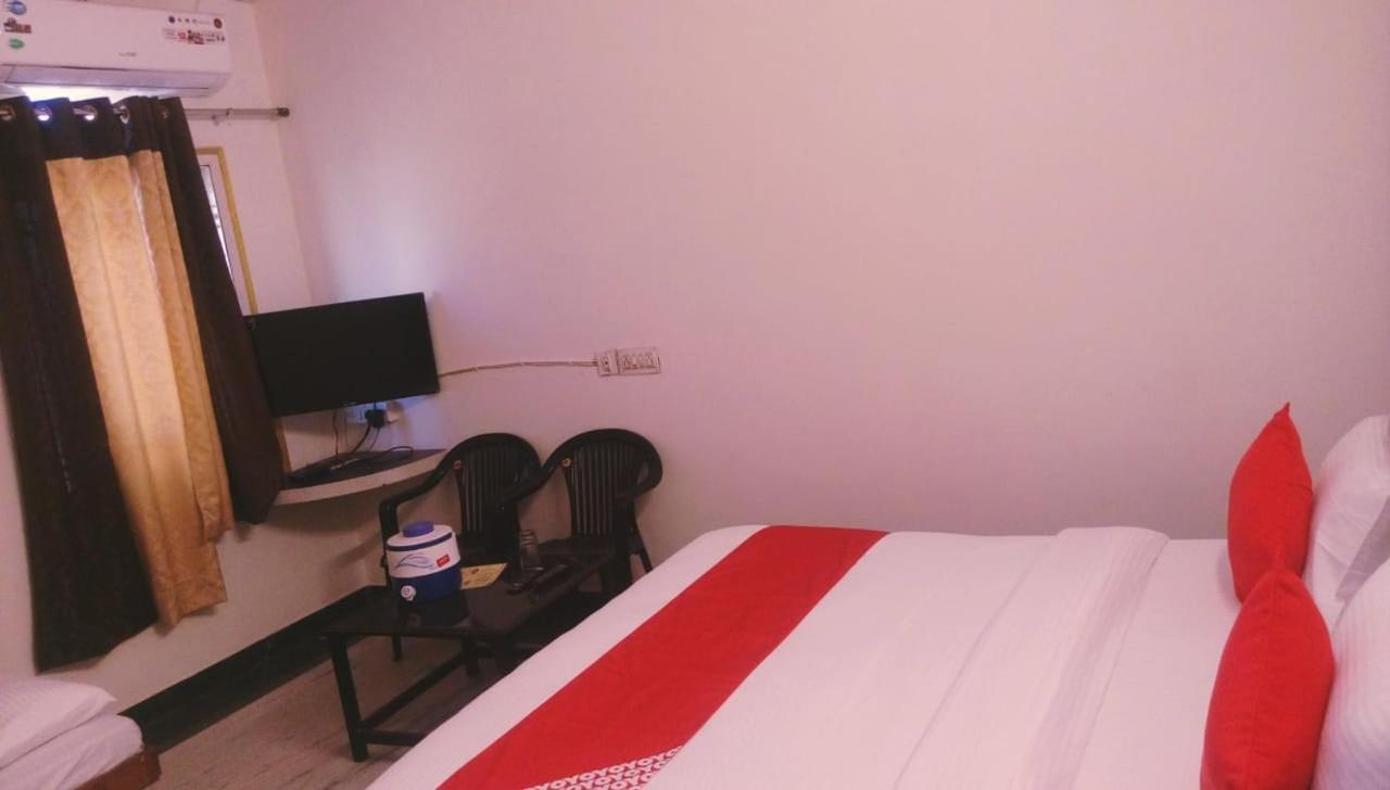 Hotel Rajkamal International อุเดเปอร์ ภายนอก รูปภาพ